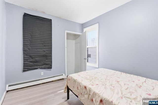 402 15th Street, Newark, NJ 07103