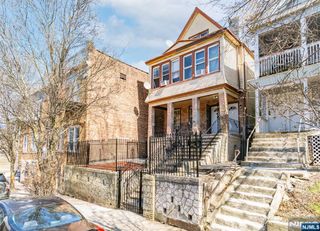 402 15th Street, Newark, NJ 07103