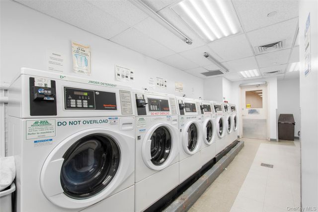 4-74 48th Avenue 35E, Long Island City, NY 11109