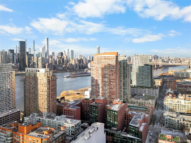 4-74 48th Avenue 35E, Long Island City, NY 11109