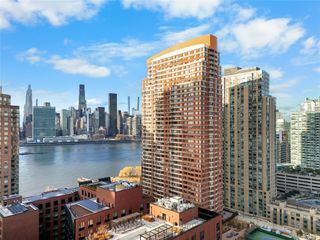 4-74 48th Avenue 35E, Long Island City, NY 11109