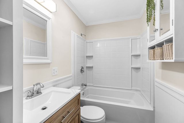 15 Crestmont Street, Springfield, MA 01108