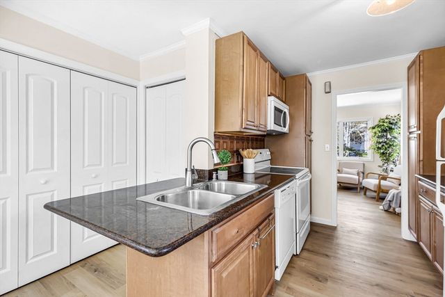 15 Crestmont Street, Springfield, MA 01108