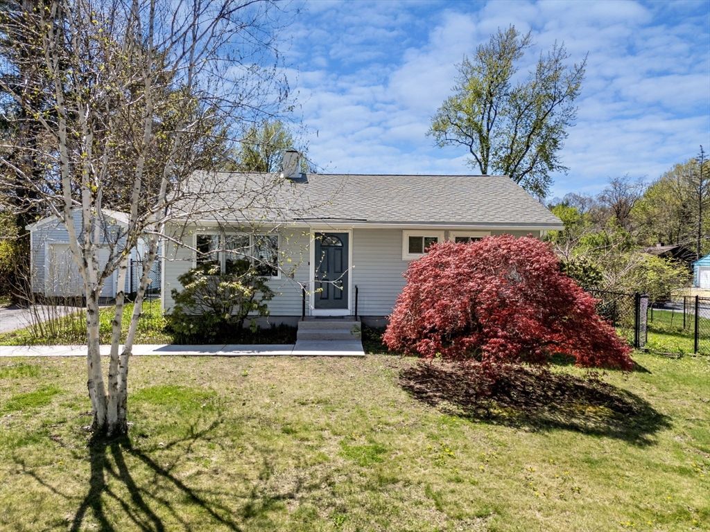 15 Crestmont Street, Springfield, MA 01108