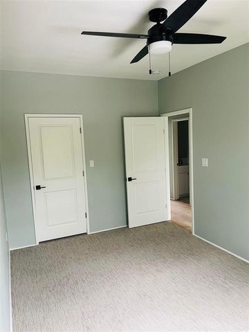 1204 N Mystic DR, Granite Shoals, TX 78654