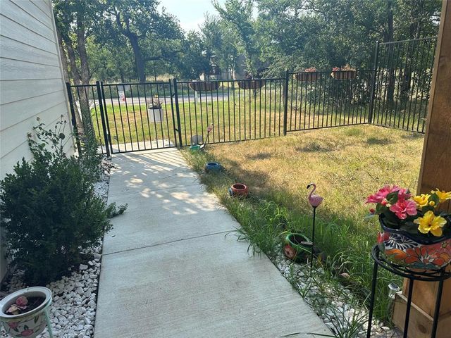 1204 N Mystic DR, Granite Shoals, TX 78654