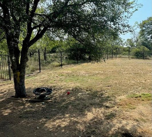 1204 N Mystic DR, Granite Shoals, TX 78654