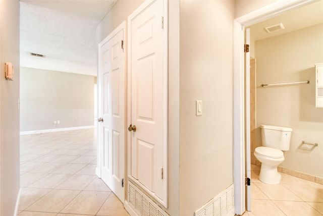 332 NE Cullman Court, Port St. Lucie, Port St Lucie, FL 34983