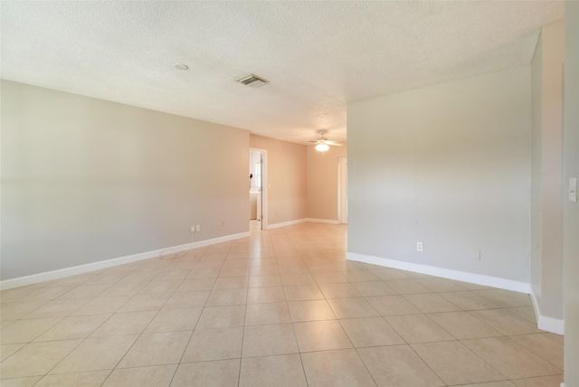 332 NE Cullman Court, Port St. Lucie, Port St Lucie, FL 34983