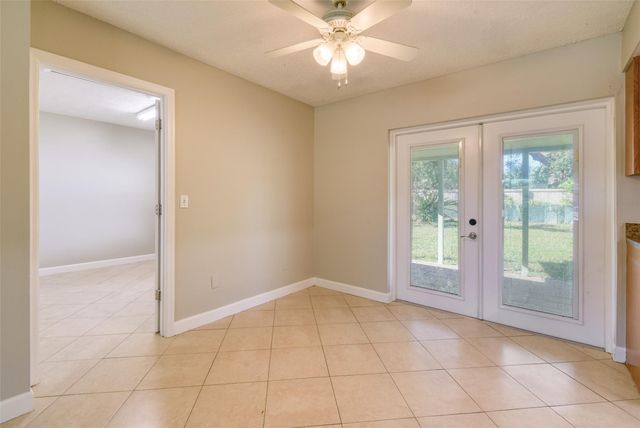 332 NE Cullman Court, Port St. Lucie, Port St Lucie, FL 34983