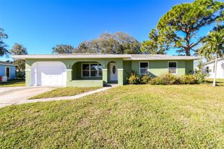332 NE Cullman Court, Port St. Lucie, Port St Lucie, FL 34983