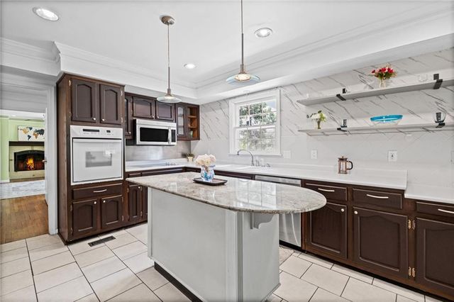 5291 Manhasset Cove, Dunwoody, GA 30338