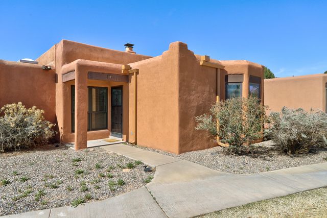 2 S Santa Ana Trail, Corrales, NM 87048