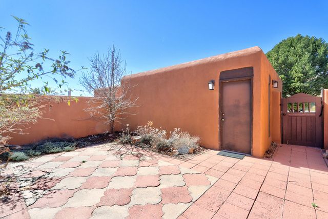 2 S Santa Ana Trail, Corrales, NM 87048