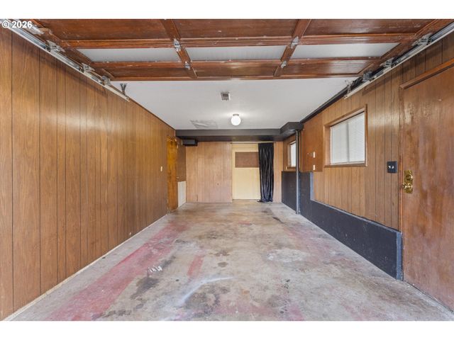 6167 Se KELLOGG Ct, Milwaukie, OR 97267