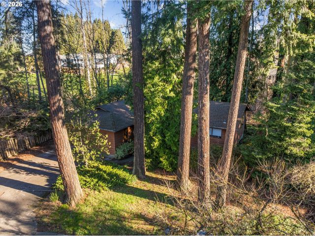 6167 Se KELLOGG Ct, Milwaukie, OR 97267