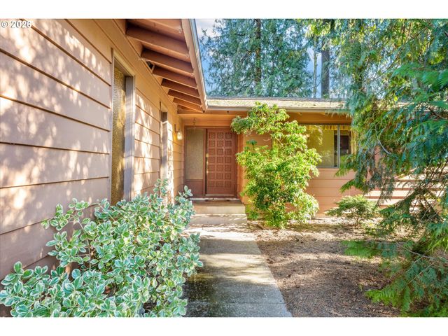 6167 Se KELLOGG Ct, Milwaukie, OR 97267