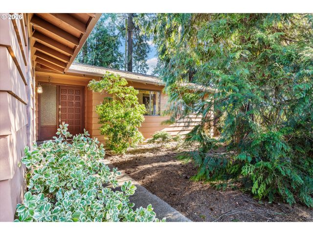 6167 Se KELLOGG Ct, Milwaukie, OR 97267