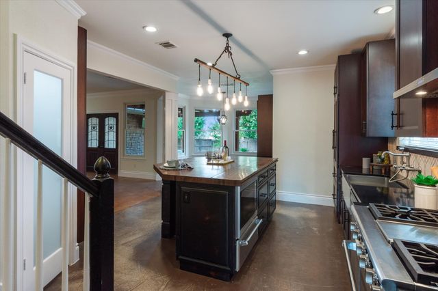 8916 Pepper Rock DR, Austin, TX 78717