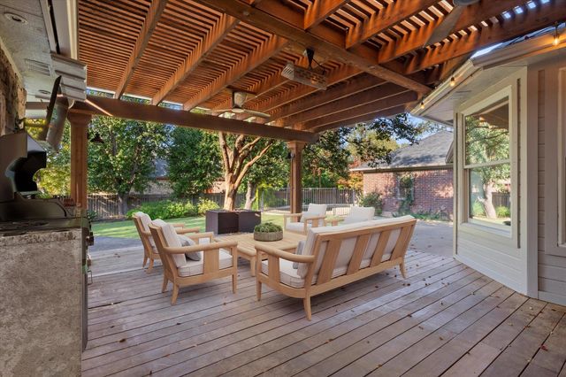 8916 Pepper Rock DR, Austin, TX 78717