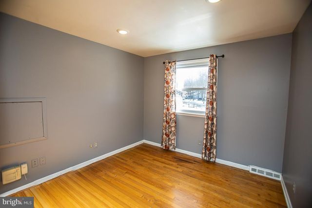 2818 ROME RD, Vineland, NJ 08361