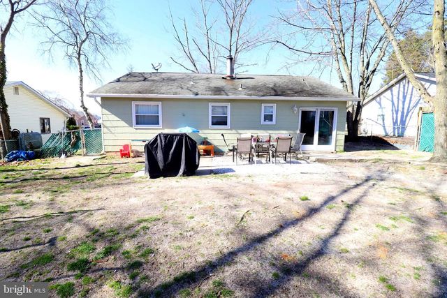 13 HIGHLAND AVE, Sicklerville, NJ 08081