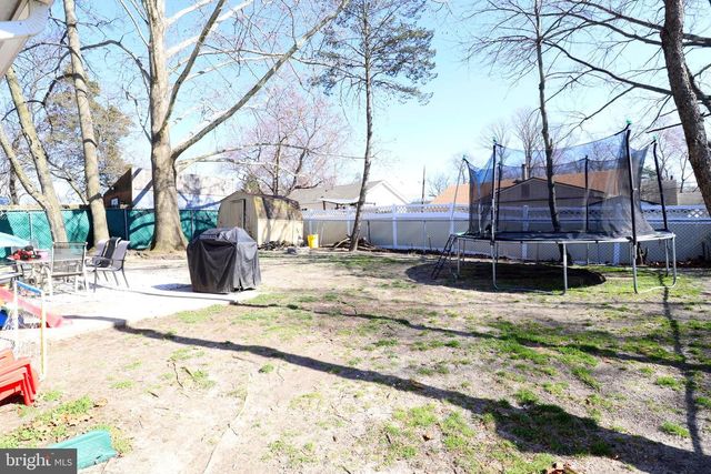 13 HIGHLAND AVE, Sicklerville, NJ 08081