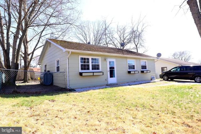 13 HIGHLAND AVE, Sicklerville, NJ 08081