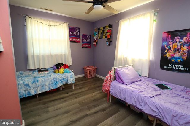 13 HIGHLAND AVE, Sicklerville, NJ 08081