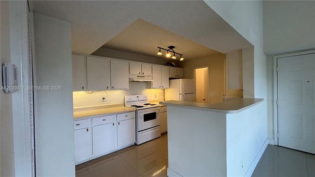 15077 SW 103rd Ter 8210, Miami, FL 33196