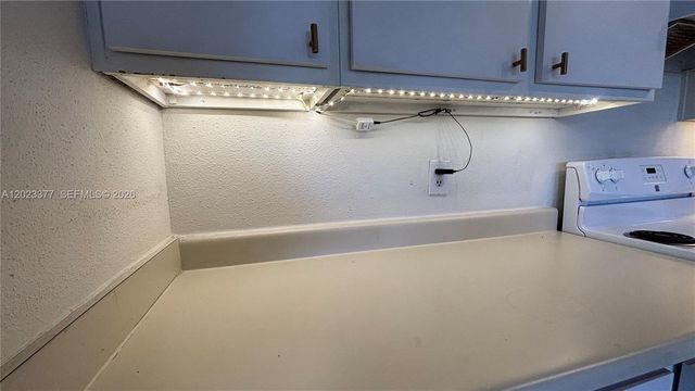 15077 SW 103rd Ter 8210, Miami, FL 33196