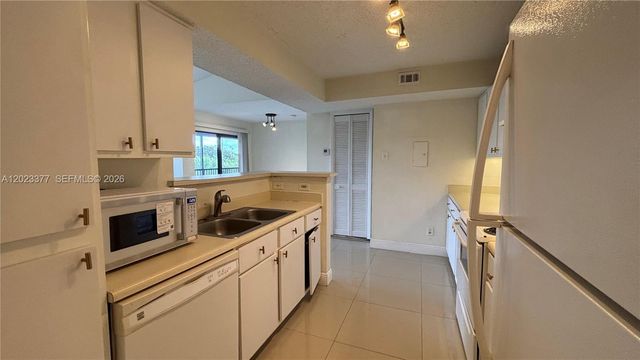15077 SW 103rd Ter 8210, Miami, FL 33196