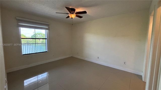 15077 SW 103rd Ter 8210, Miami, FL 33196