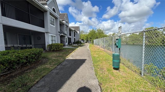 15077 SW 103rd Ter 8210, Miami, FL 33196