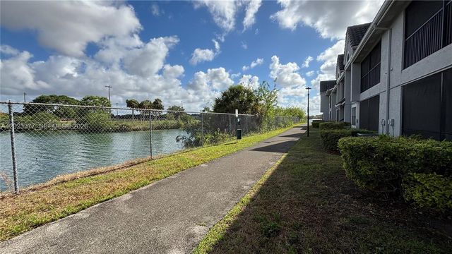 15077 SW 103rd Ter 8210, Miami, FL 33196