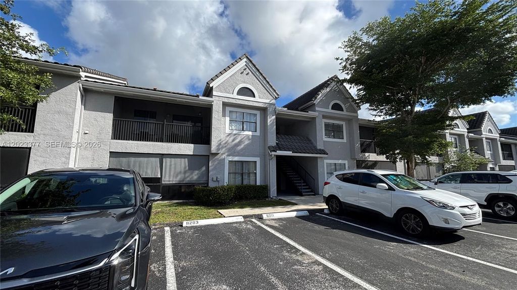 15077 SW 103rd Ter 8210, Miami, FL 33196