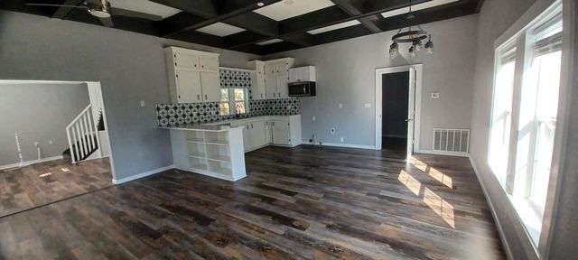 17308 E Darleen DR, Leander, TX 78641