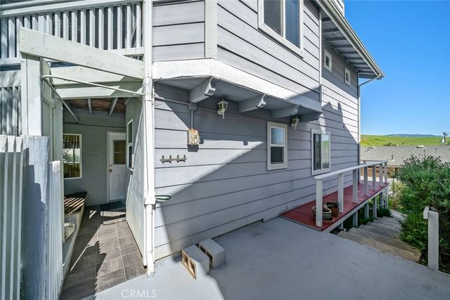2110 Mccabe Drive, Cambria, CA 93428