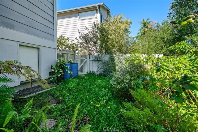 2110 Mccabe Drive, Cambria, CA 93428