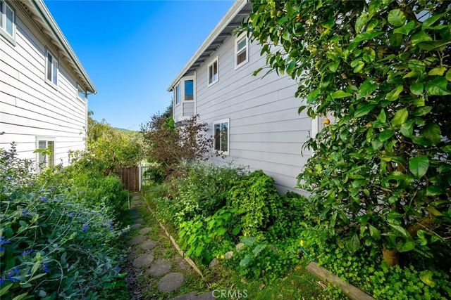 2110 Mccabe Drive, Cambria, CA 93428