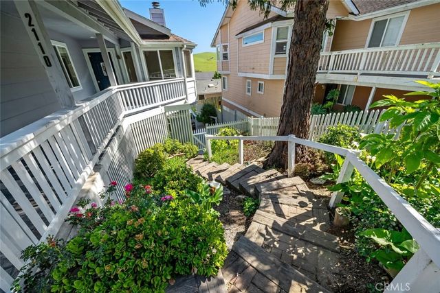 2110 Mccabe Drive, Cambria, CA 93428