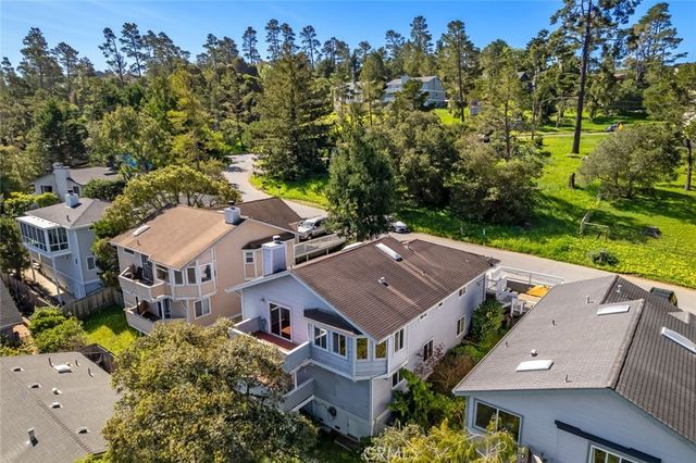 2110 Mccabe Drive, Cambria, CA 93428