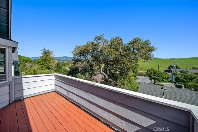 2110 Mccabe Drive, Cambria, CA 93428