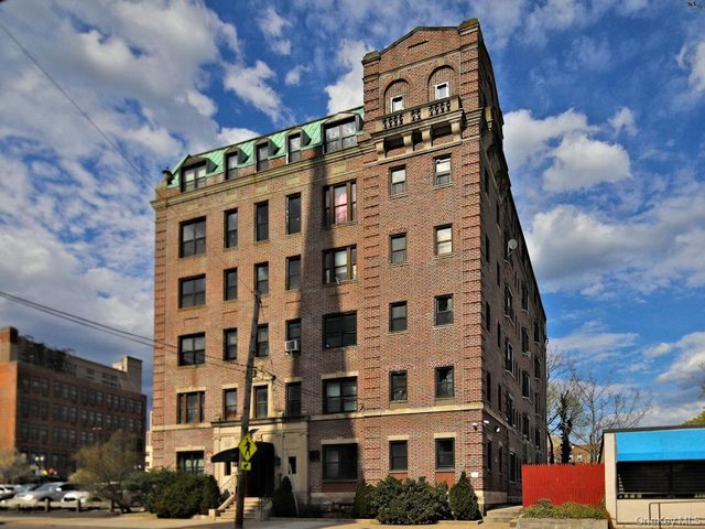 130 Centre Avenue 2A, New Rochelle, NY 10805