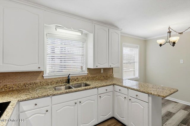 244 Jeffries Drive, Pearl, MS 39208