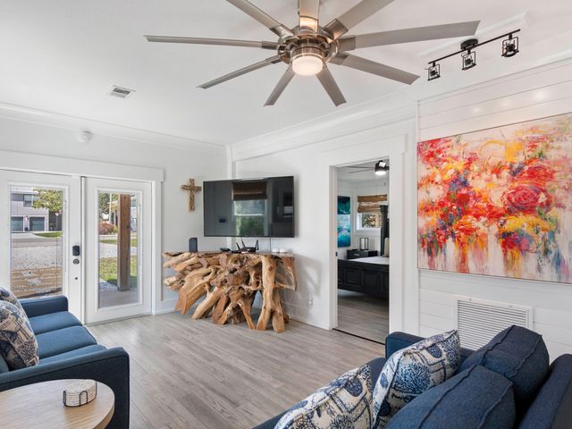 89 Tarpon Street, Destin, FL 32541