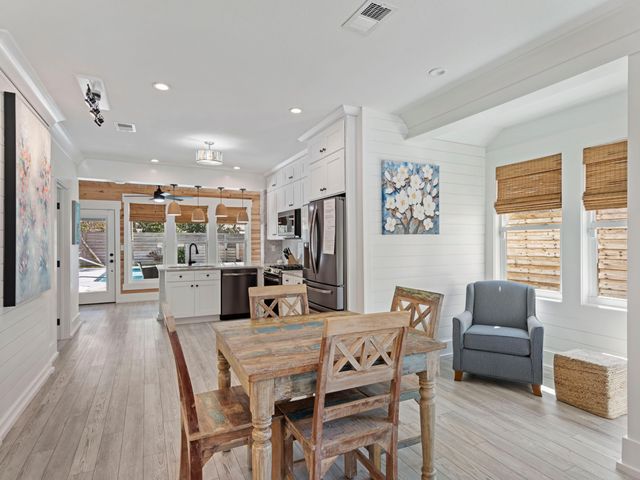 89 Tarpon Street, Destin, FL 32541