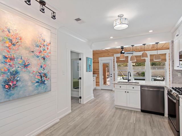 89 Tarpon Street, Destin, FL 32541