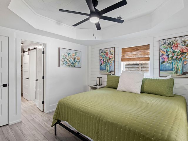 89 Tarpon Street, Destin, FL 32541