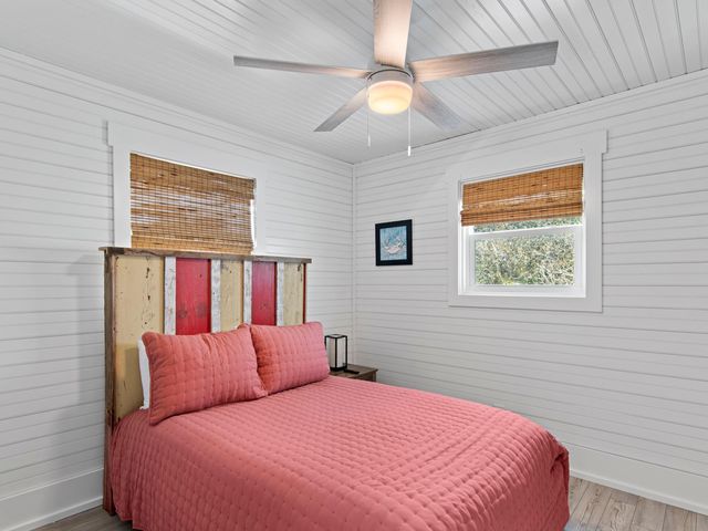 89 Tarpon Street, Destin, FL 32541